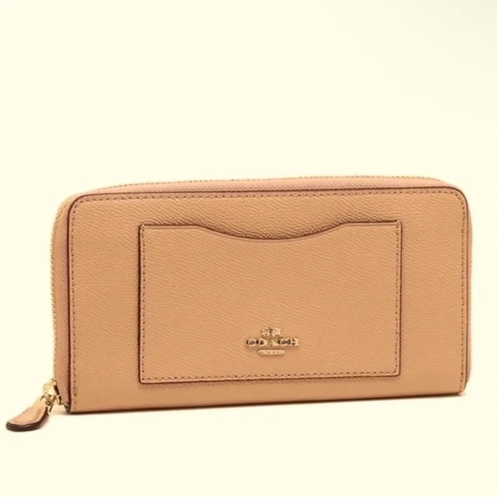 Coach Wallet - Picture 2 of 4